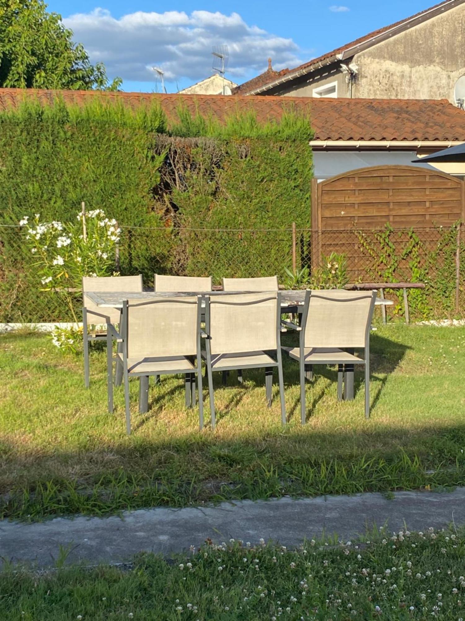 Appartement L Atelier Du Golf à Périgueux Extérieur photo
